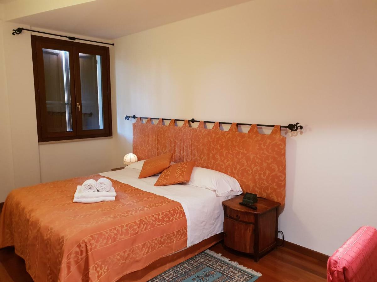 מנרבה דל גארדה Locanda Da Vittorio מראה חיצוני תמונה